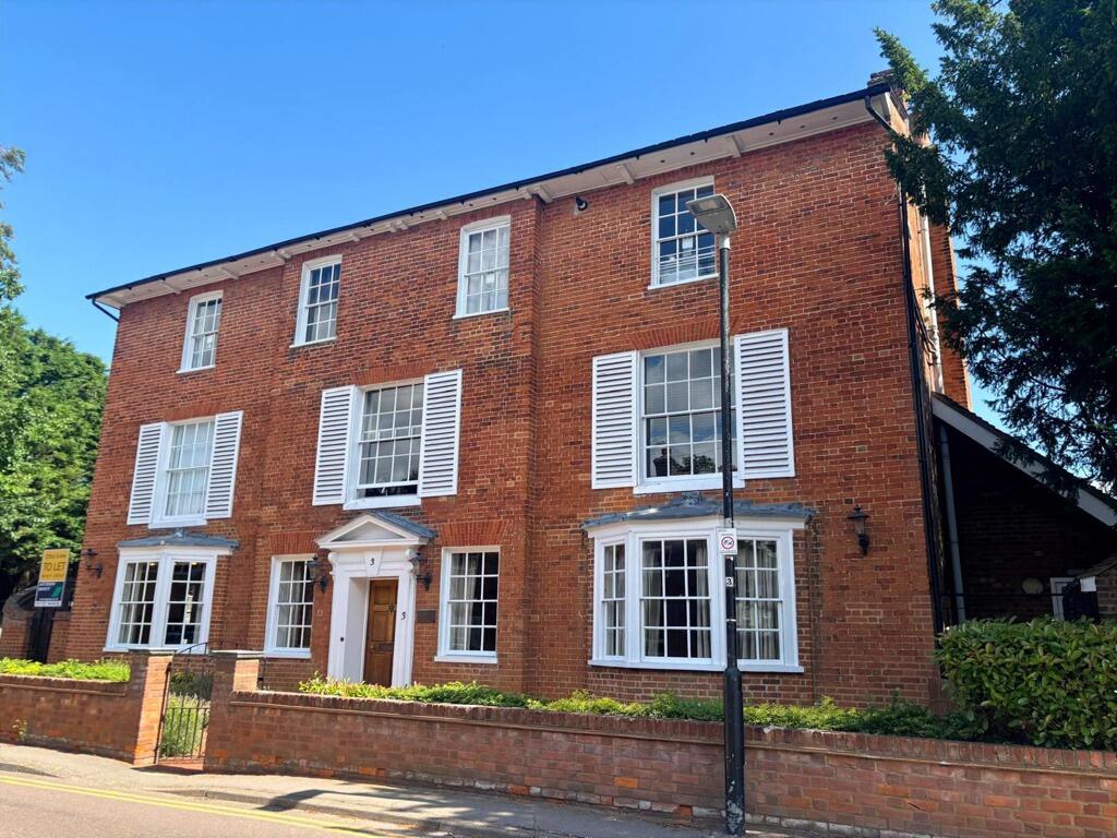 Main image of property: The Grange, 3 Codicote Road, Welwyn, Hertfordshire, AL6 9LY