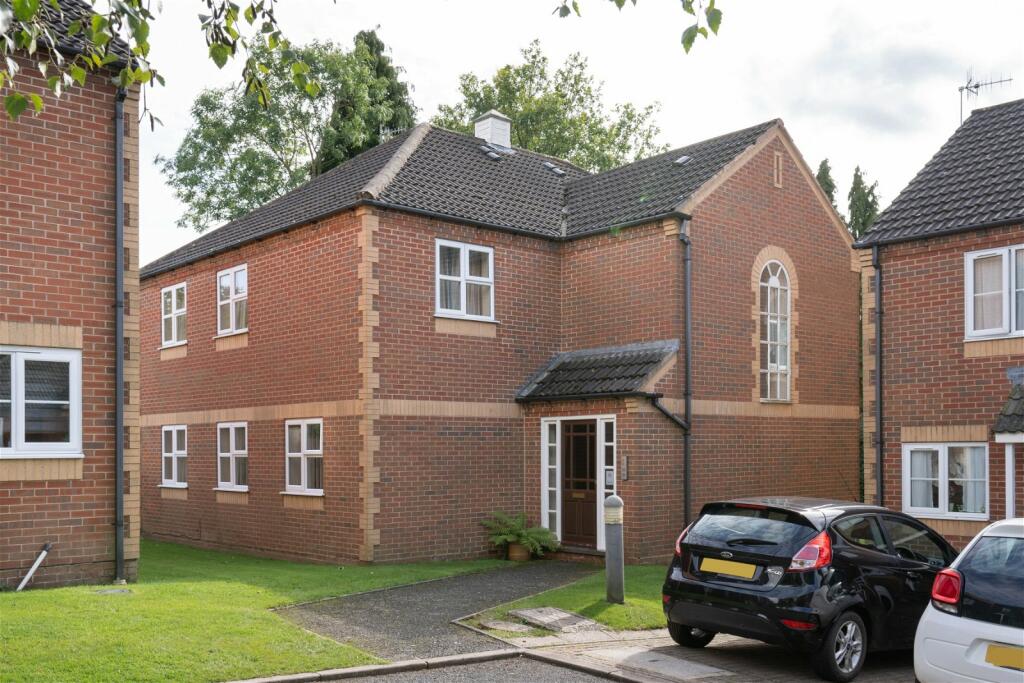 2 bedroom apartment for sale in Laurel Bank Mews, Blackwell, Bromsgrove