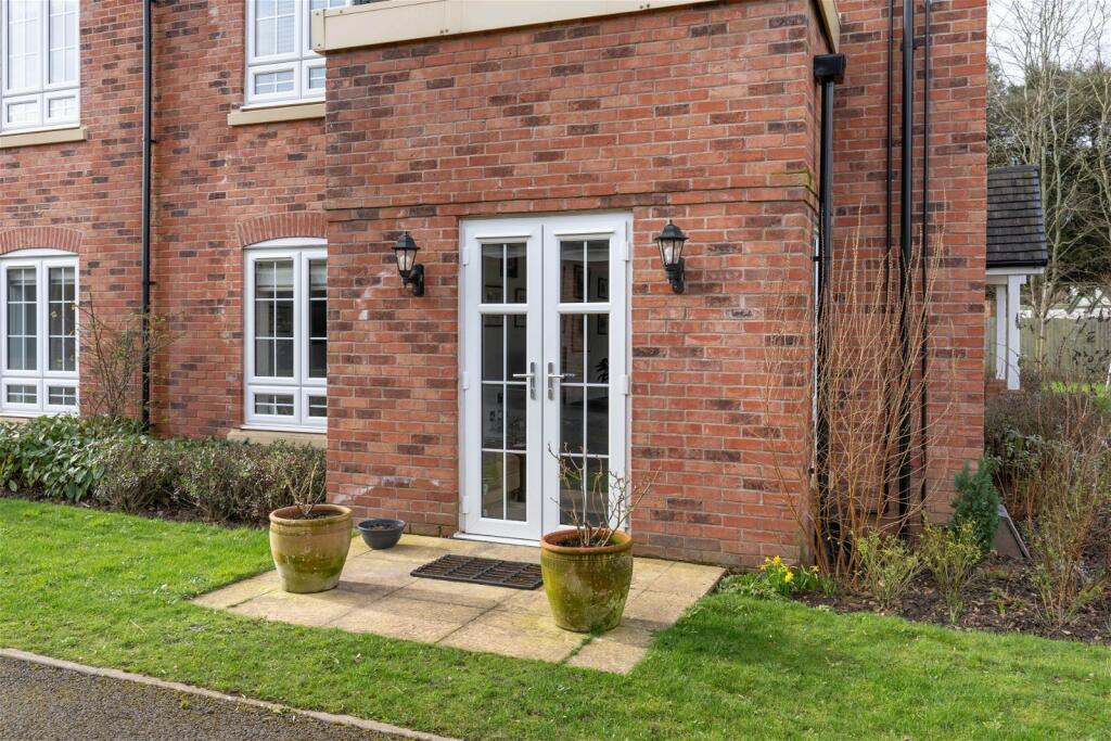 Additional property image - Butterwick Close, Barnt Green, B45 8DJ