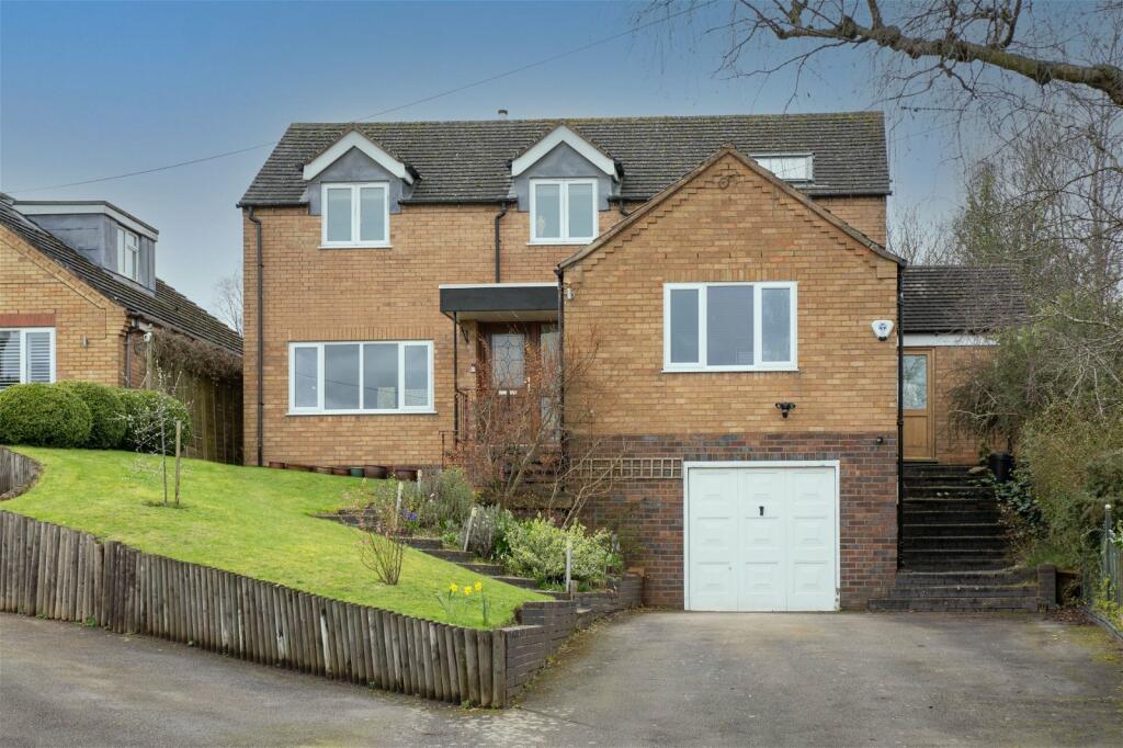 4 bedroom detached house for sale in Rowney Green Lane, Alvechurch, B48