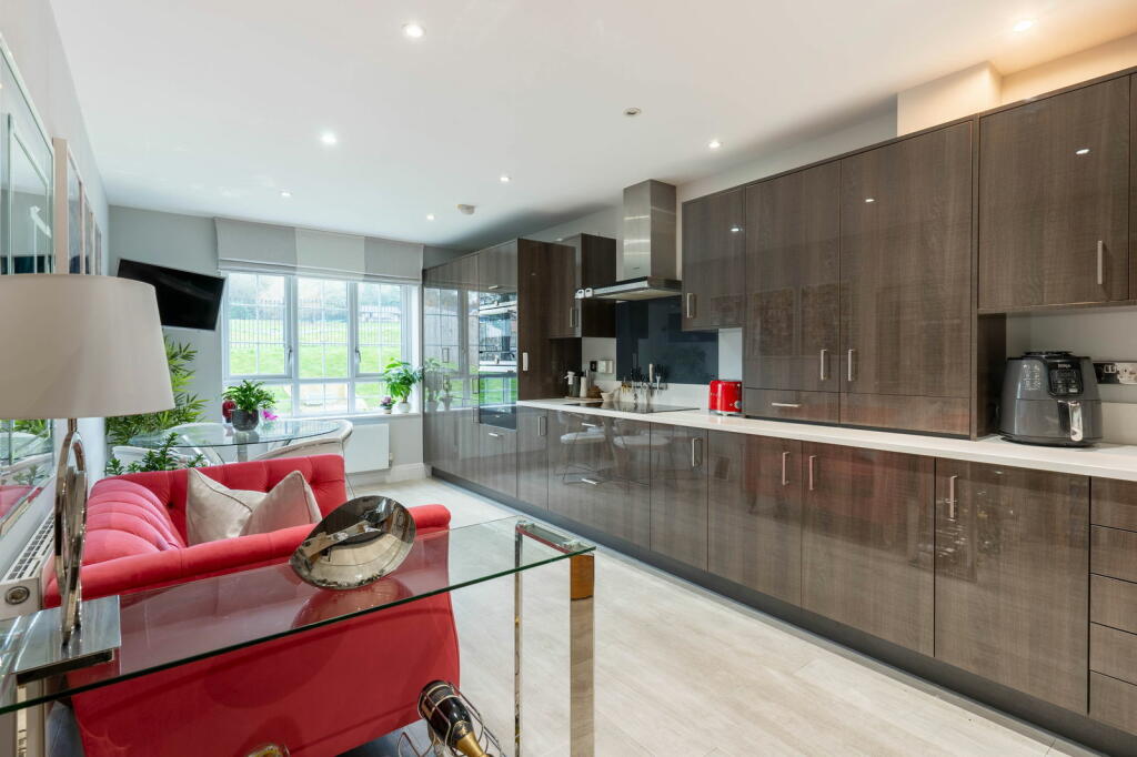 Additional property image - Butterwick Close, Barnt Green, B45 8BF