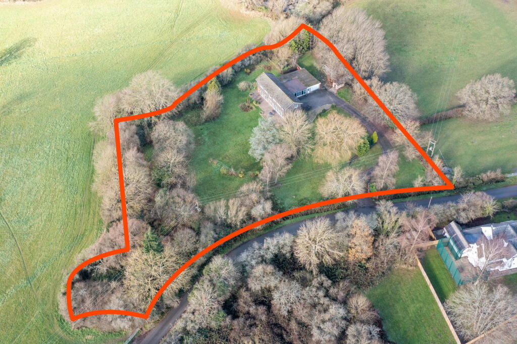 Main image of property: Wasthill Lane, Birmingham, B38 9ES