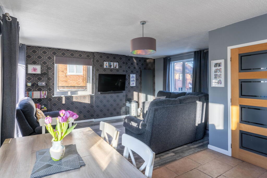 Additional property image - Cofton Lake Road, Cofton Hackett, B45 8PL
