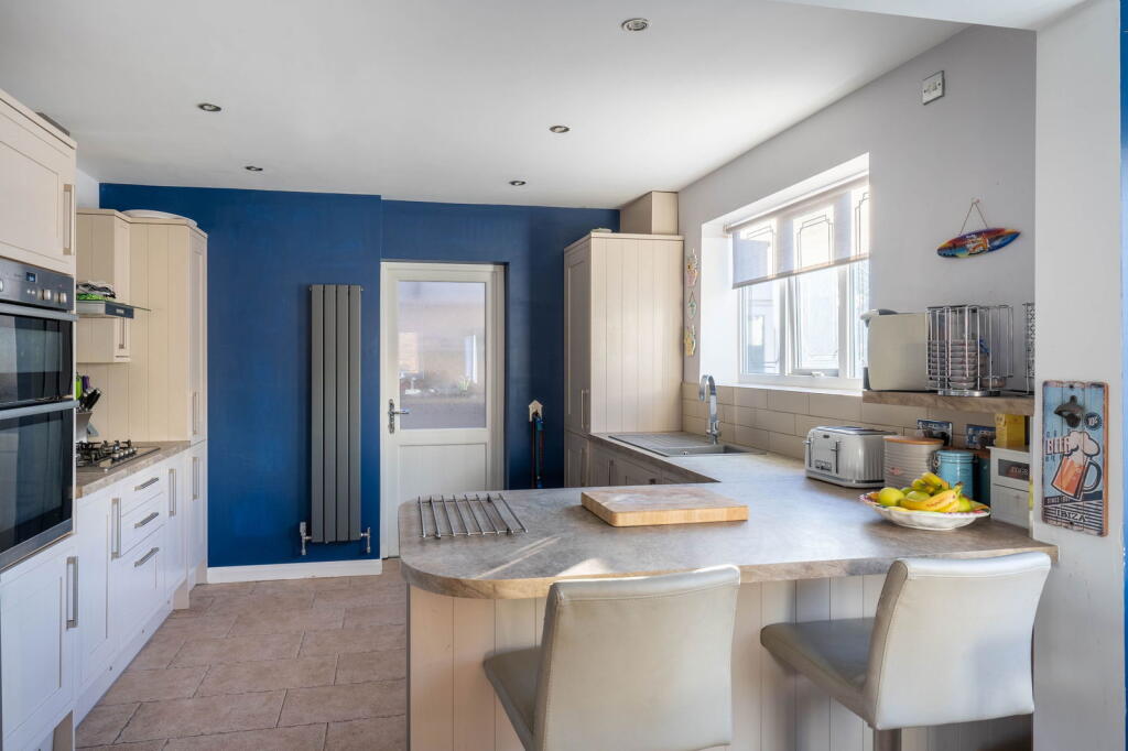 Additional property image - Cofton Lake Road, Cofton Hackett, B45 8PL