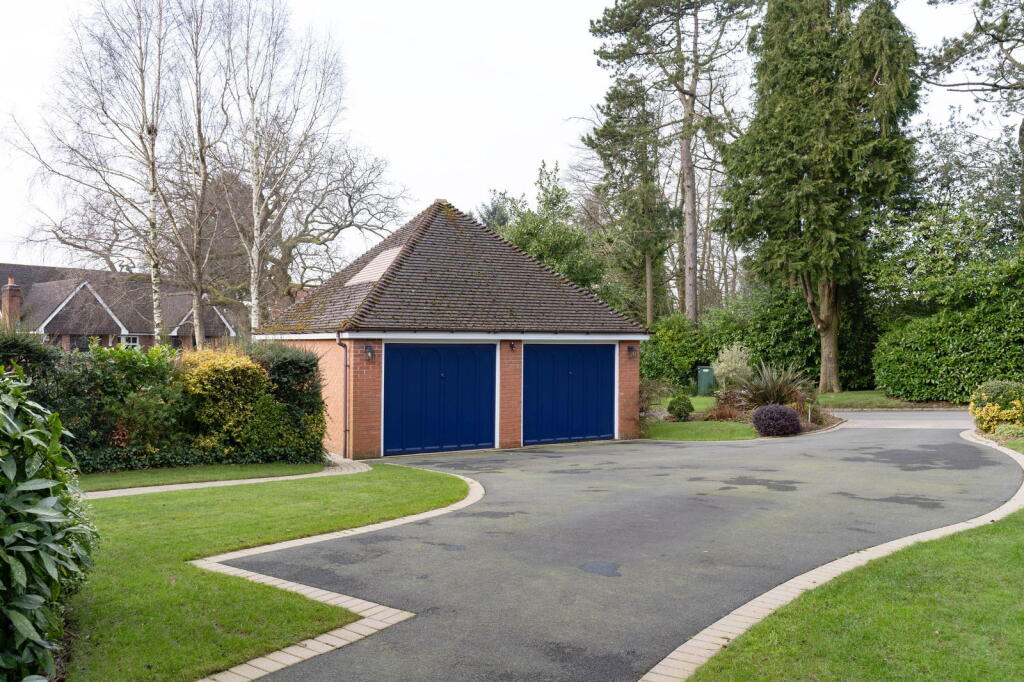 Additional property image - Merriemont Drive, Barnt Green, B45 8QZ