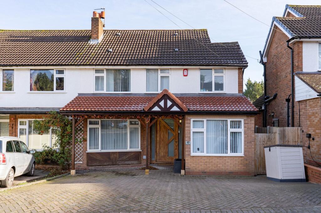 Main image of property: Swan Street, Alvechurch, B48