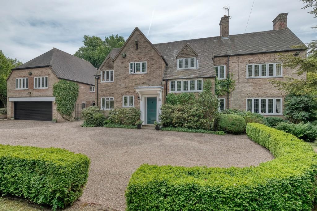 8 bedroom detached house for sale in Linthurst Road, Barnt Green, B45 8JJ, B45