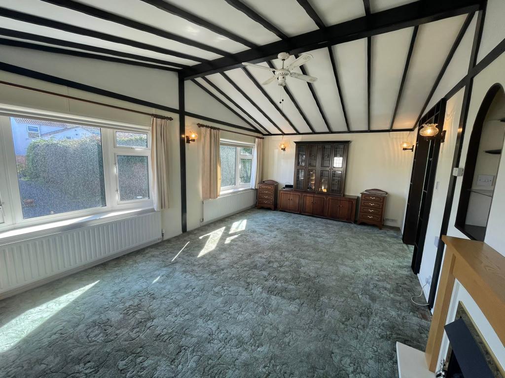 2 bedroom park home for sale in Highgrove Close, Lowestoft, NR32