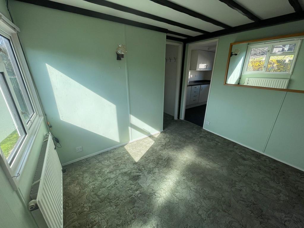 2 bedroom park home for sale in Highgrove Close, Lowestoft, NR32