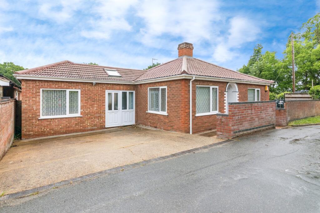 Main image of property: Gunton Avenue, Lowestoft