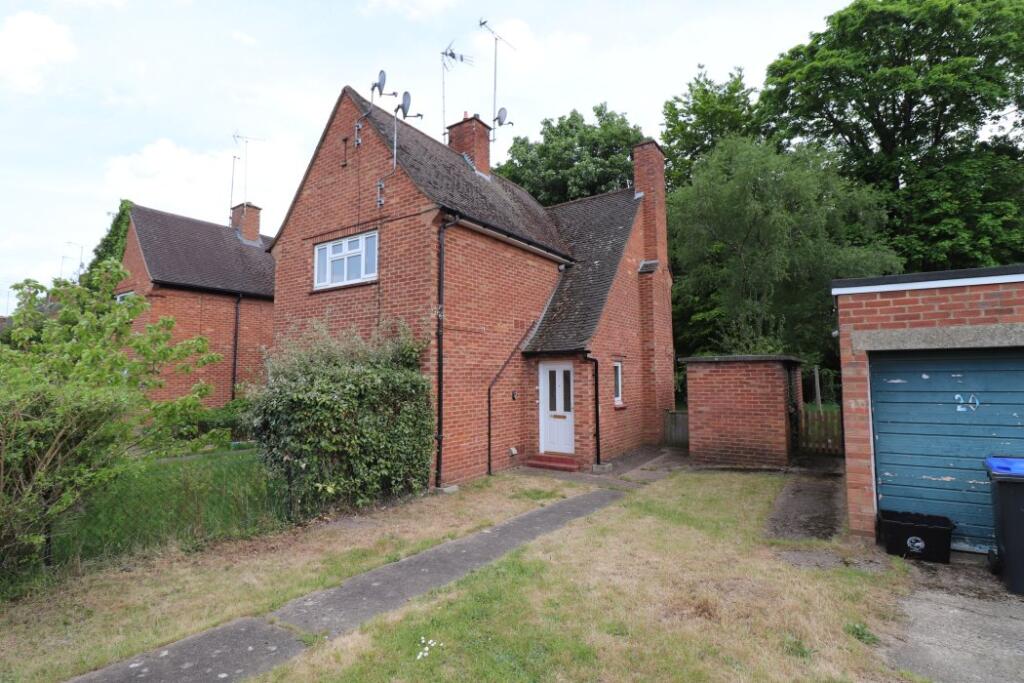 Main image of property: Gaviots Close, Gerards Cross