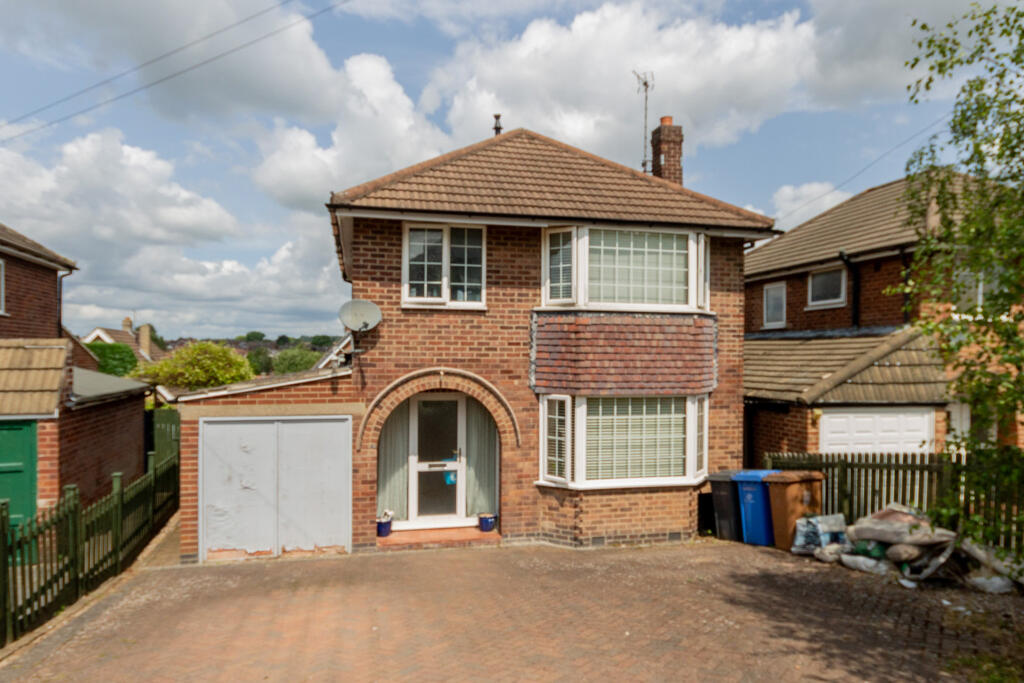 3 bedroom detached house for sale in Birchover Way, Allestree, Derby, DE22