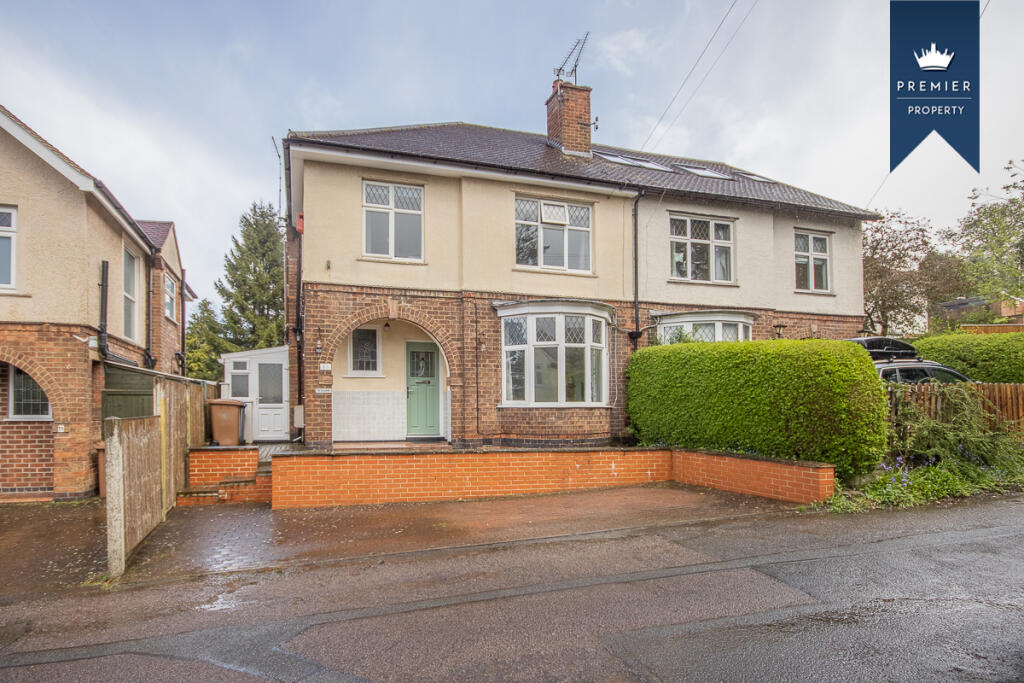 4 bedroom semi-detached house for sale in Parkfields Drive, Derby, DE22