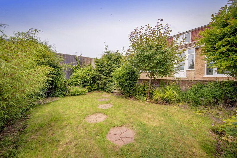 3 bedroom detached house for sale in Crabtree Close, Allestree, DE22