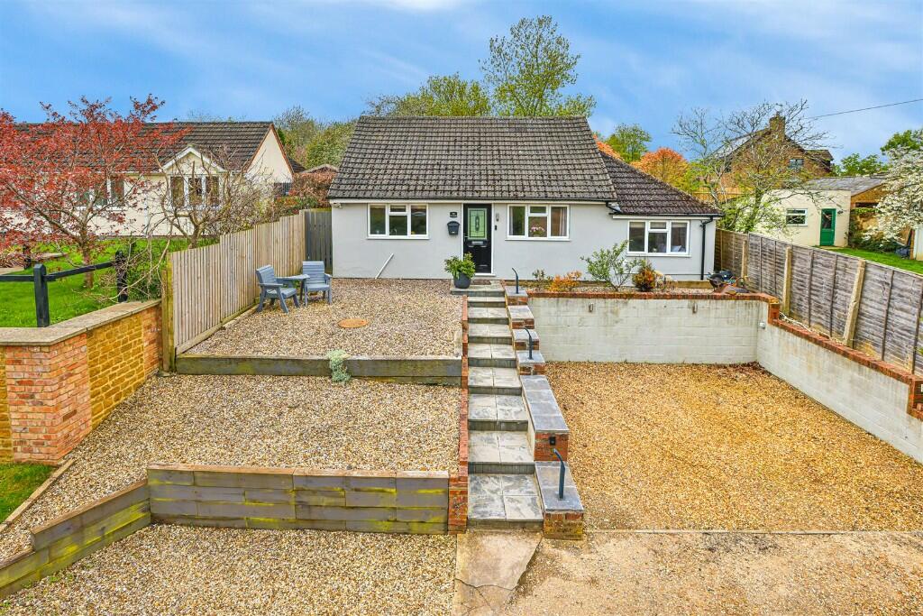 4 bedroom detached bungalow for sale in Bridle Road, Hannington, NN6