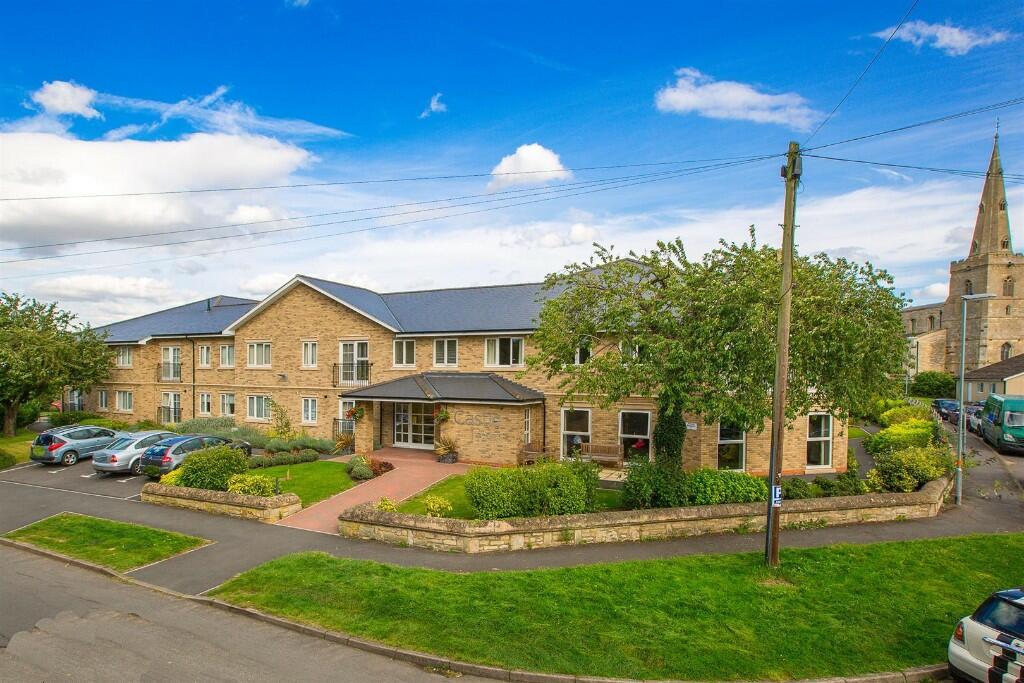 2 bedroom apartment for sale in Chancery Lane, Thrapston, NN14