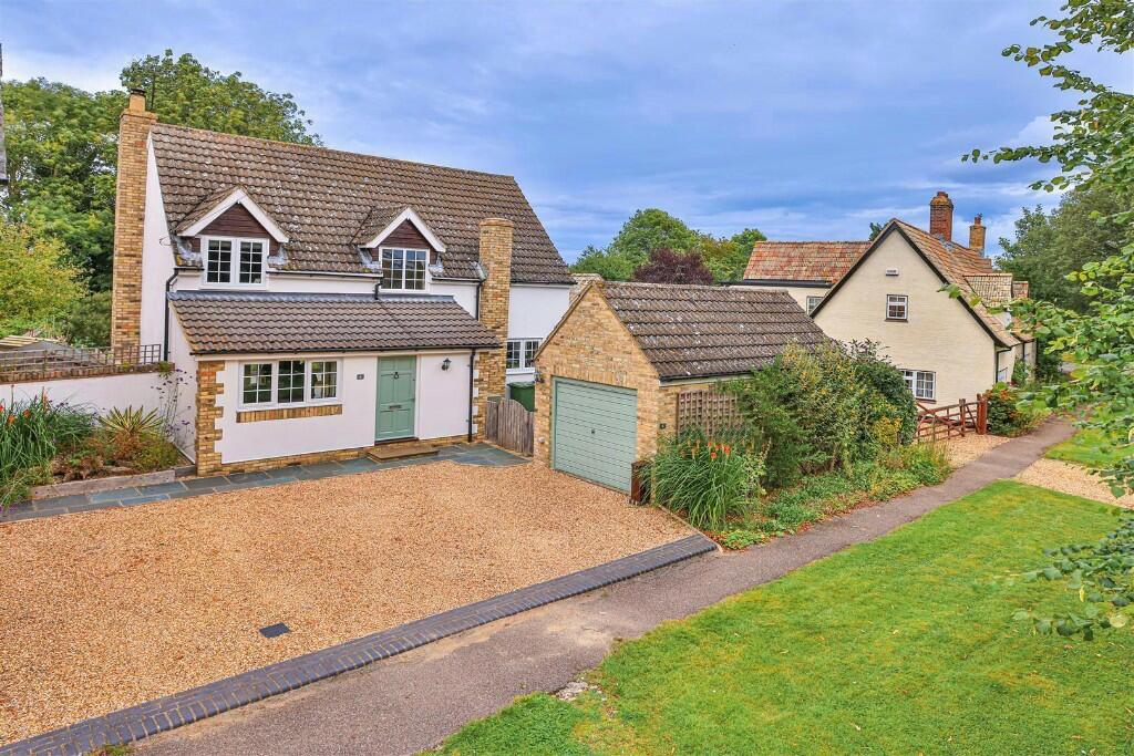 3 bedroom detached house for sale in The Avenue, Leighton Bromswold, PE28