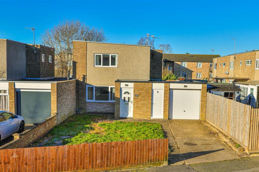 2 bedroom link detached house for sale in Denford Road, Corby, NN17