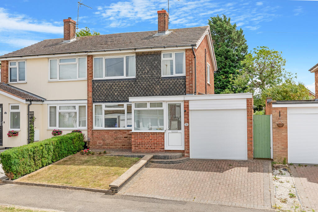 Main image of property: Grosvenor Road, Barton Seagrave, Northamptonshire, NN15