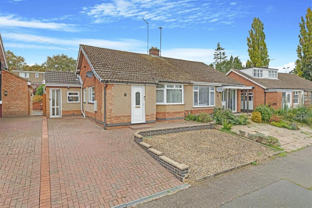 Main image of property: Greenbank Avenue, Kettering, Northamptonshire, NN15
