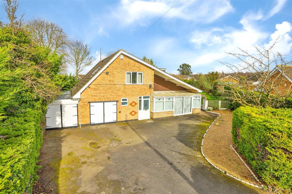 4 bedroom detached house for sale in Nene Court, Thrapston, NN14