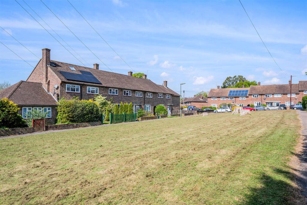 Main image of property: Purbeck Close, Merstham, Surrey, RH1 3PQ
