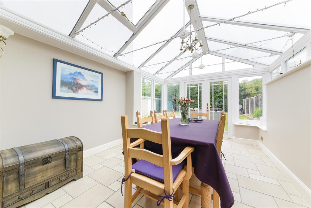 3 bedroom detached bungalow for sale in Melton Road, Merstham RH1 3HB, RH1