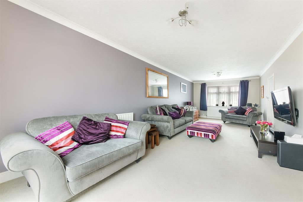 3 bedroom detached bungalow for sale in Melton Road, Merstham RH1 3HB, RH1