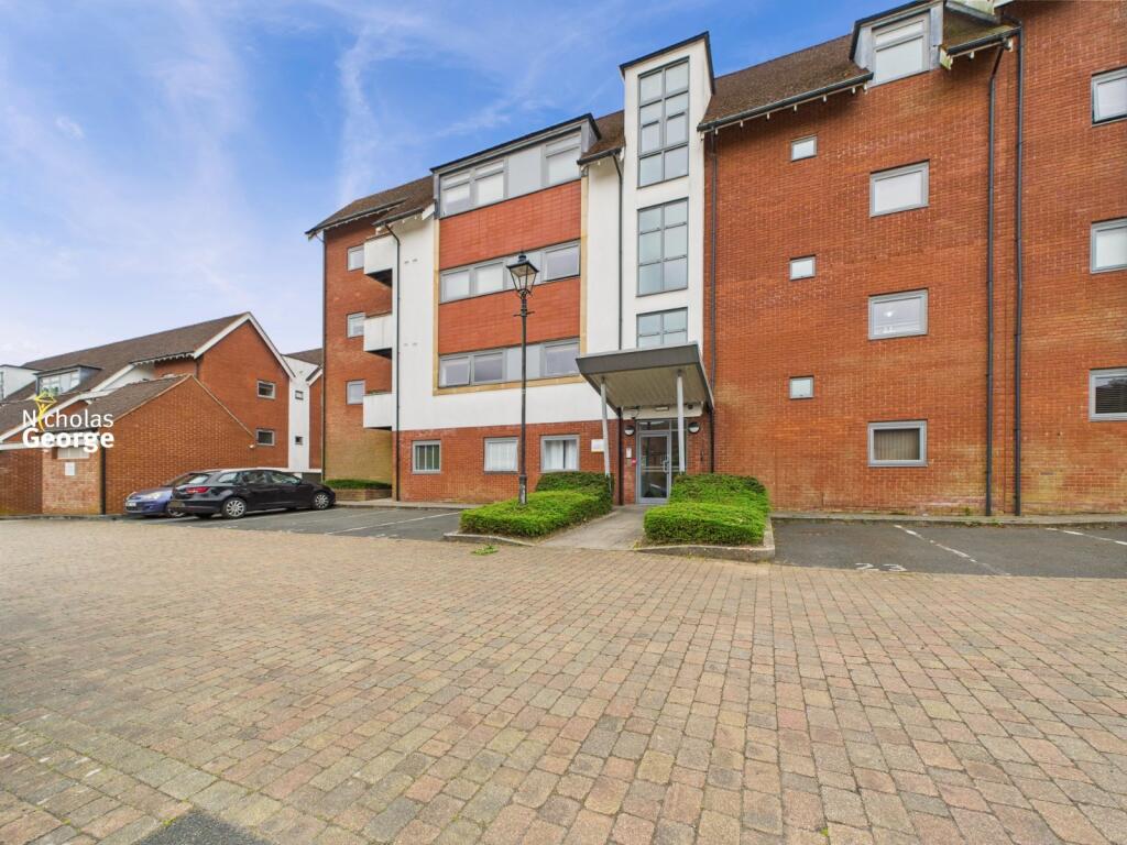 Main image of property: Griffin Close, Northfield, Birmingham, B31