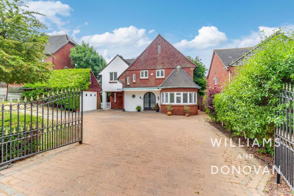 Main image of property: Fernlea Road, Benfleet