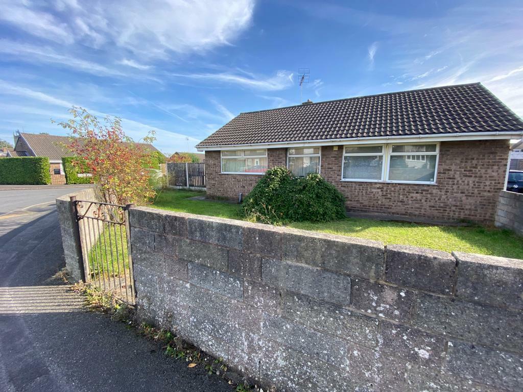 3 bedroom detached bungalow for sale in St. Johns Crescent, Clowne
