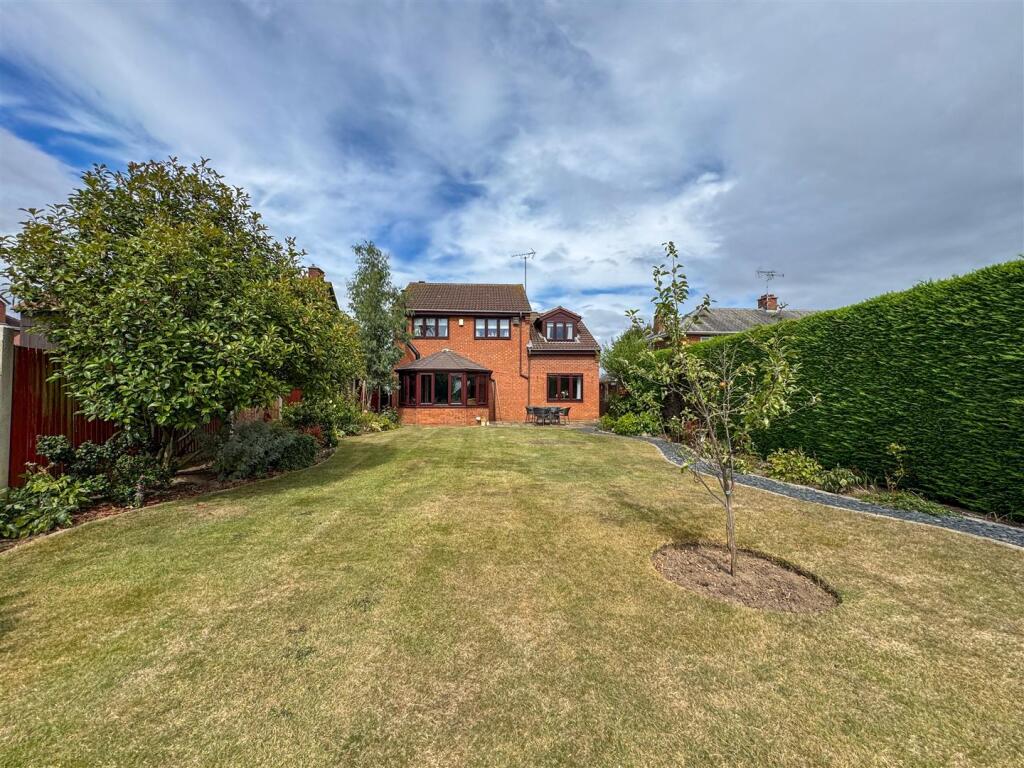 Main image of property: Long Lane, Carlton-In-Lindrick, Worksop