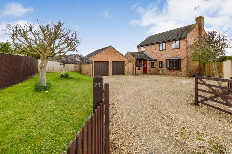 4 bedroom detached house for sale in Bytham Heights, Castle Bytham, NG33
