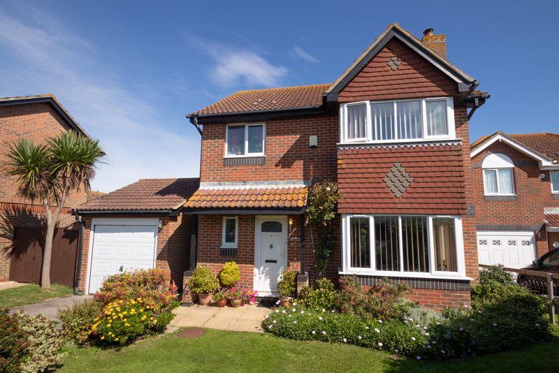 3 bedroom detached house for sale in Avebury Close, Bracklesham, PO20