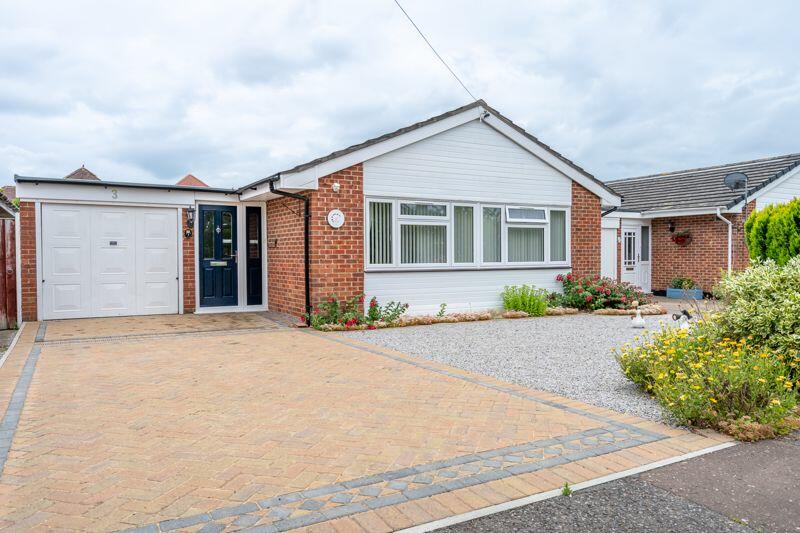 3 bedroom detached bungalow for sale in Lovells Close, Aldwick (under