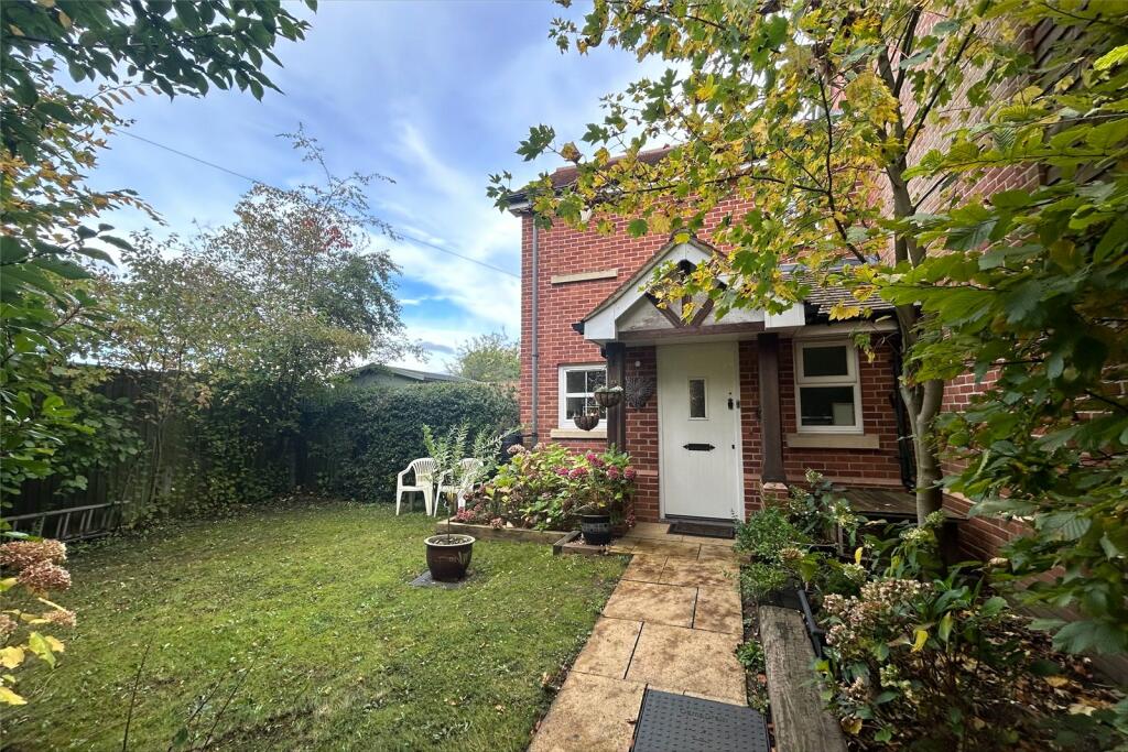 1 bedroom house for sale in Ellerton Way, Wrecclesham, Farnham, Surrey