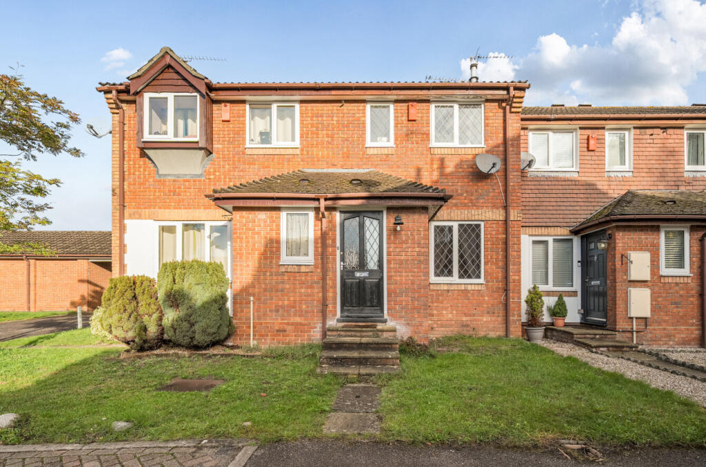 Main image of property: Ayling Court, Farnham, Surrey, GU9