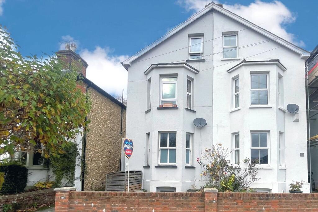 Main image of property: St. James Terrace, Farnham, Surrey, GU9