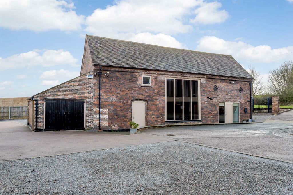 5 bedroom barn conversion for sale in Hermitage Lane, Polesworth