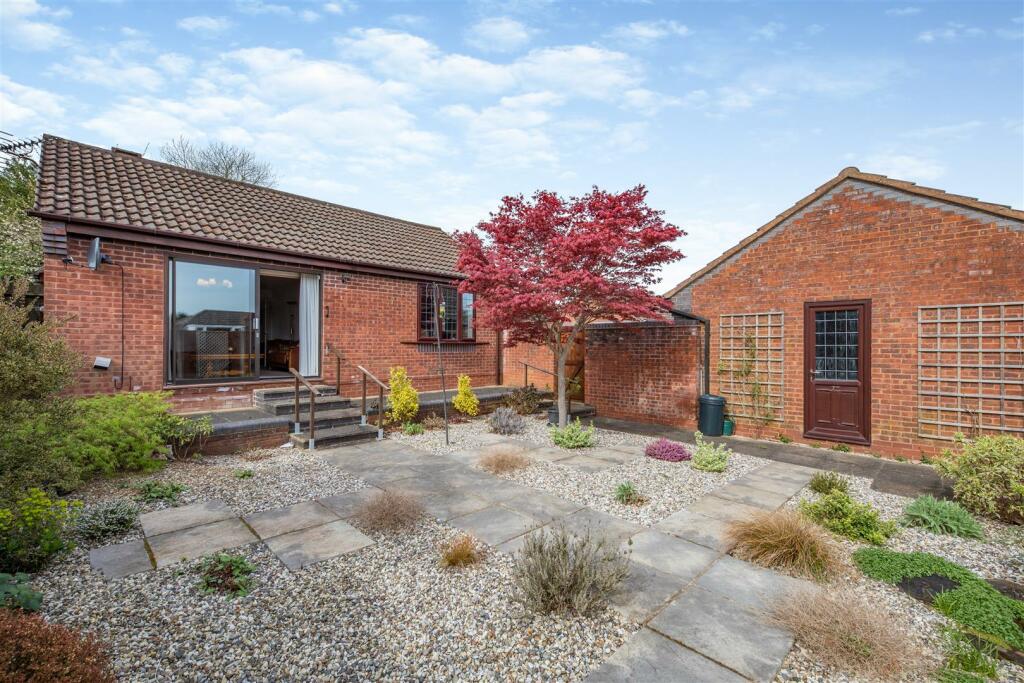 Additional property image - Welford Grove, Sutton Coldfield