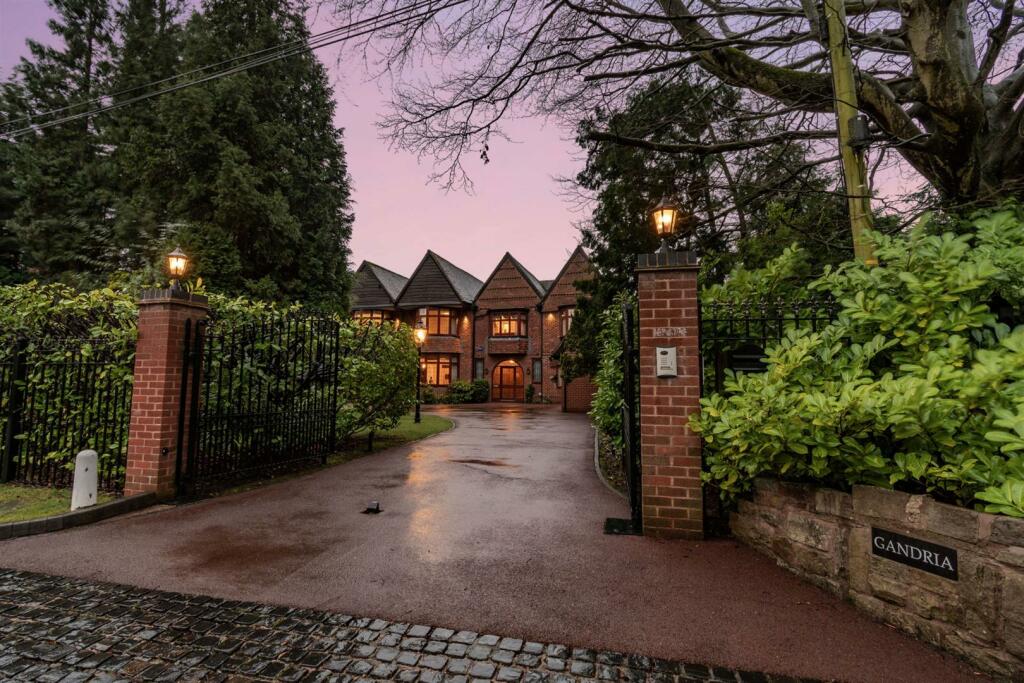 Main image of property: Endwood Drive, Sutton Coldfield