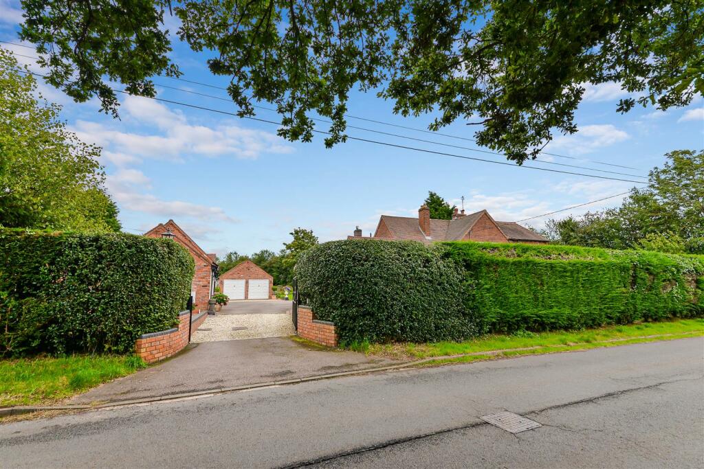 Additional property image - Worcester Lane, Sutton Coldfield