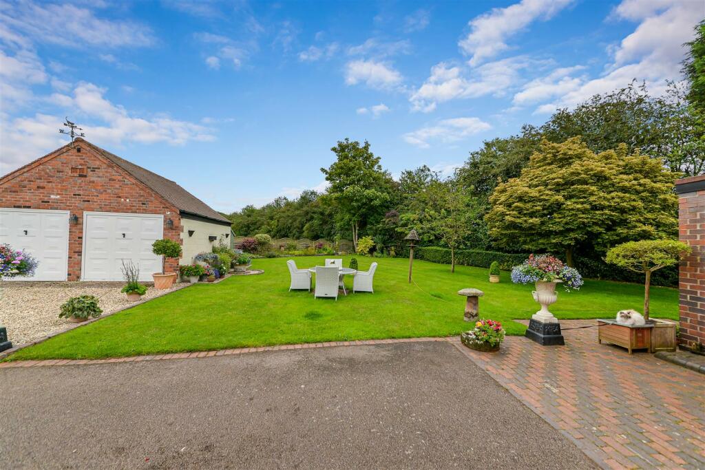 Additional property image - Worcester Lane, Sutton Coldfield