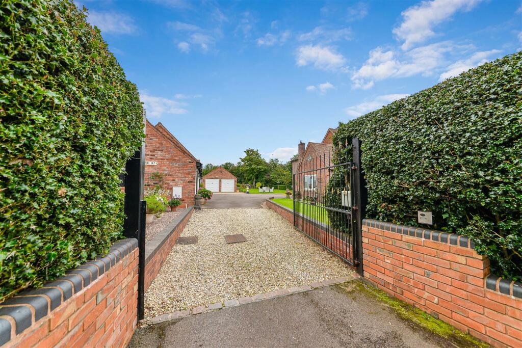 Additional property image - Worcester Lane, Sutton Coldfield