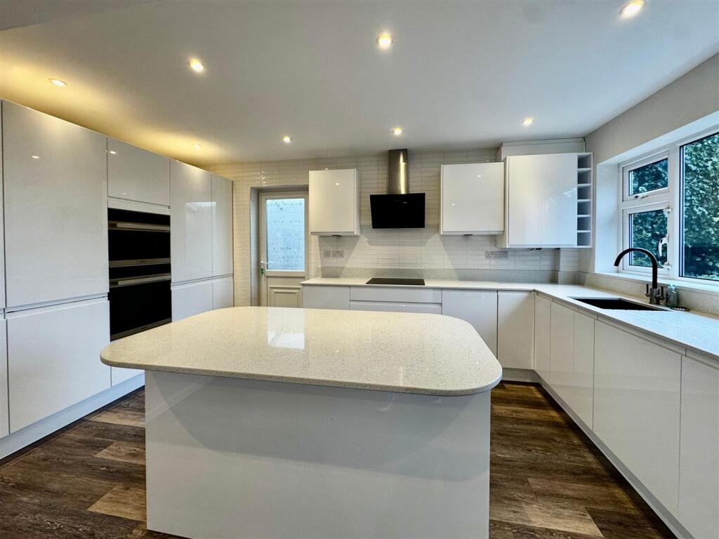 Additional property image - Driffold, Sutton Coldfield