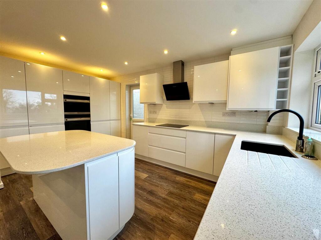 Additional property image - Driffold, Sutton Coldfield