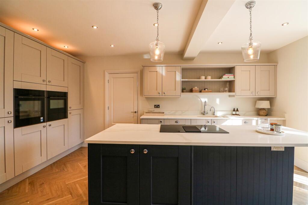 Additional property image - Little Sutton Lane, Sutton Coldfield