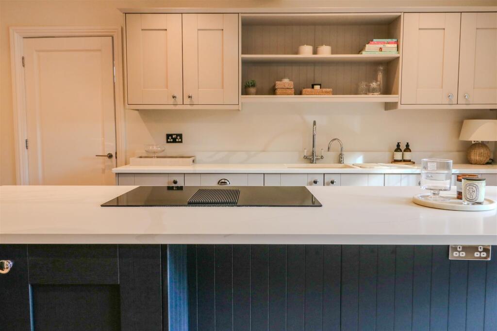 Additional property image - Little Sutton Lane, Sutton Coldfield