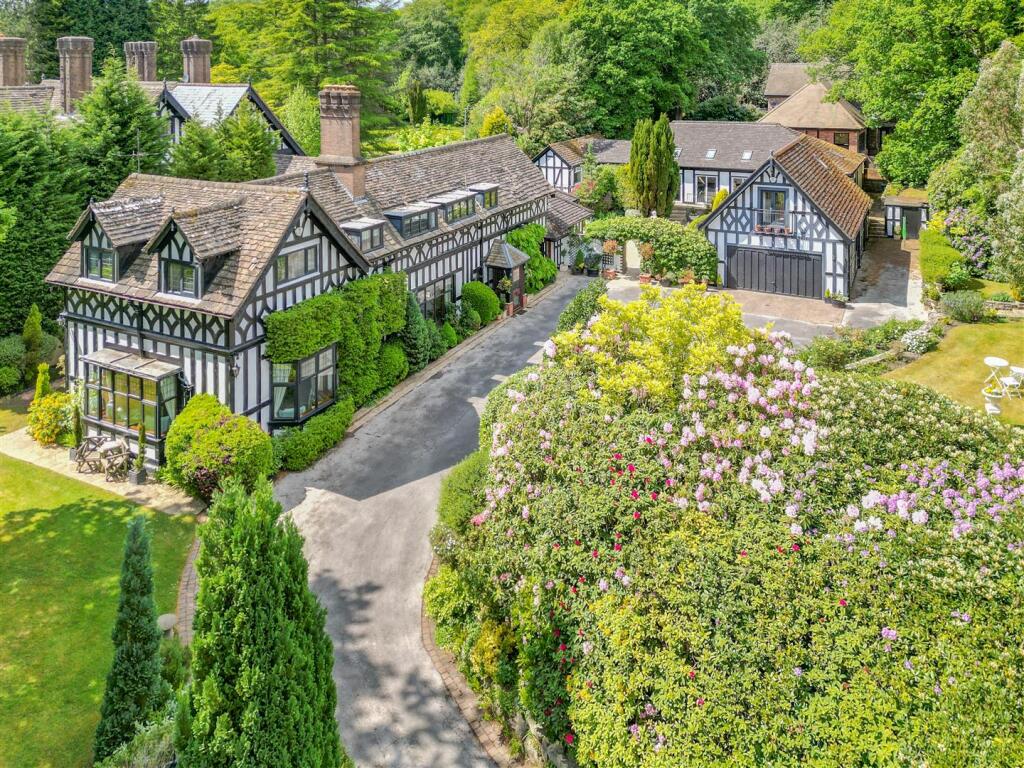 Main image of property: Hartopp Road, Sutton Coldfield