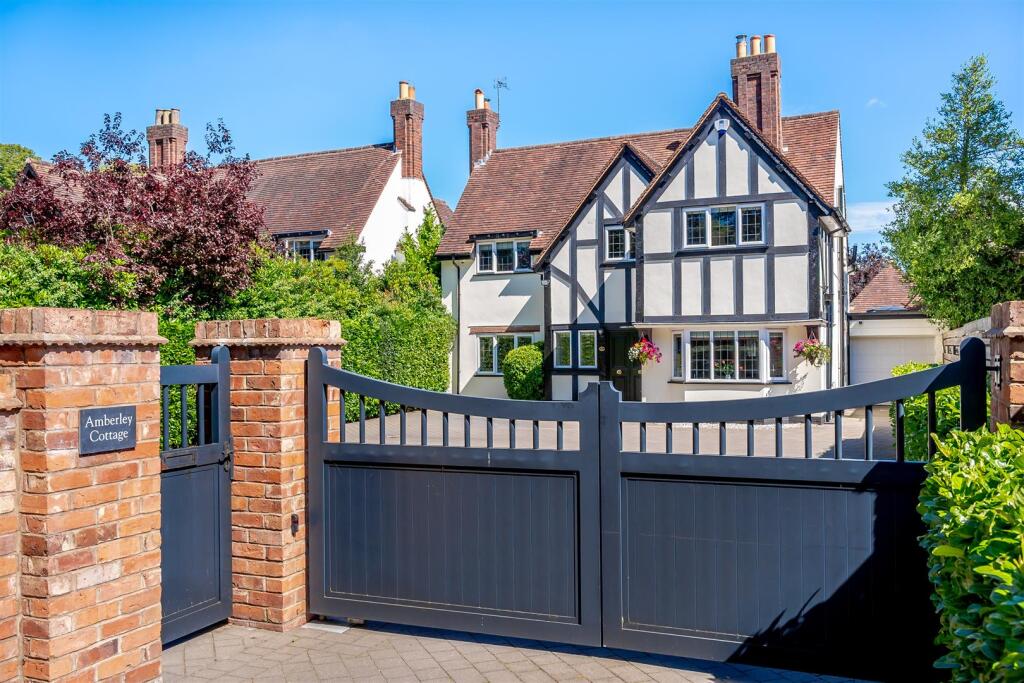 Main image of property: Streetly Lane, Sutton Coldfield